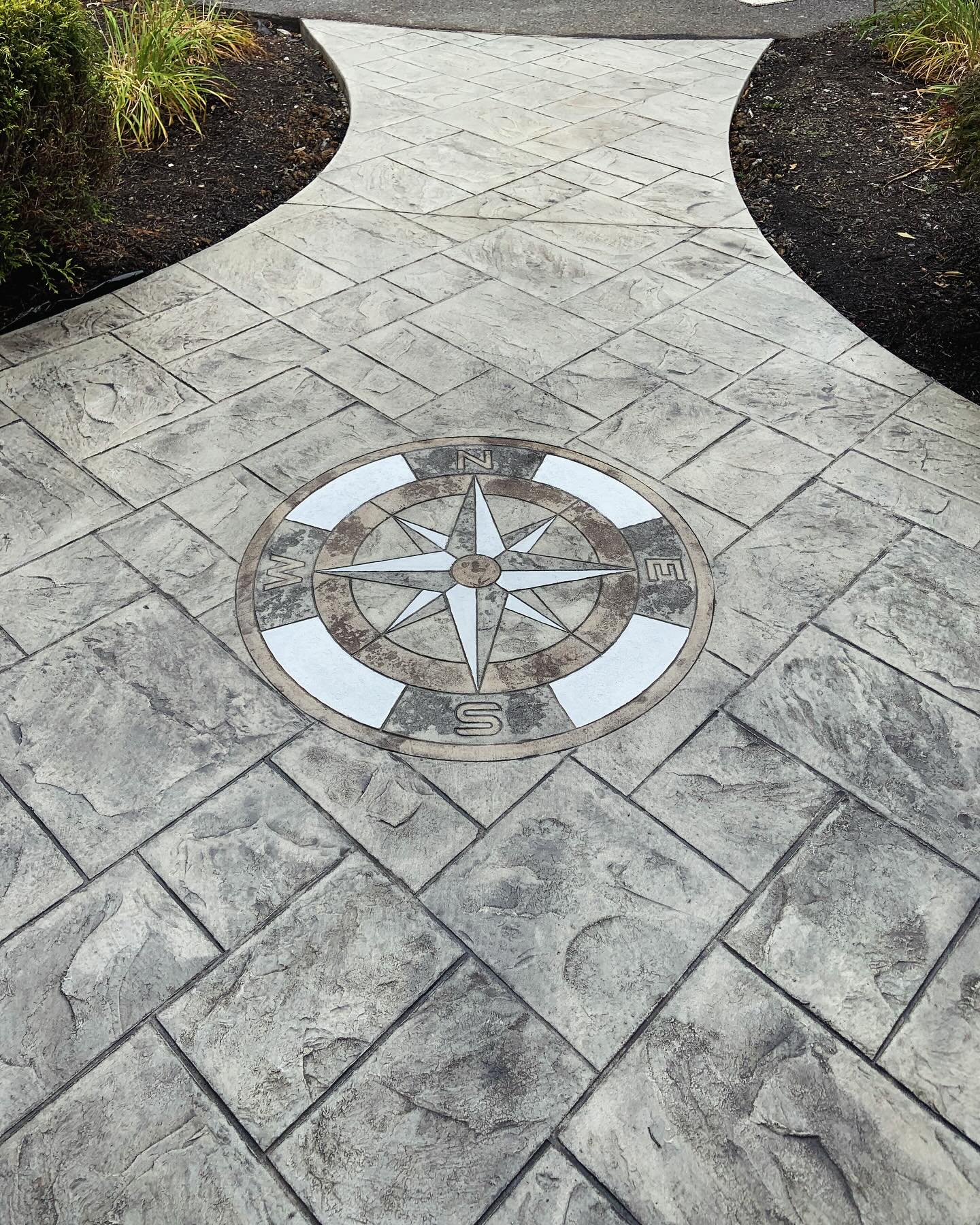 19 Stamped Concrete Patio Ideas to Transform Your Outdoor Space ...