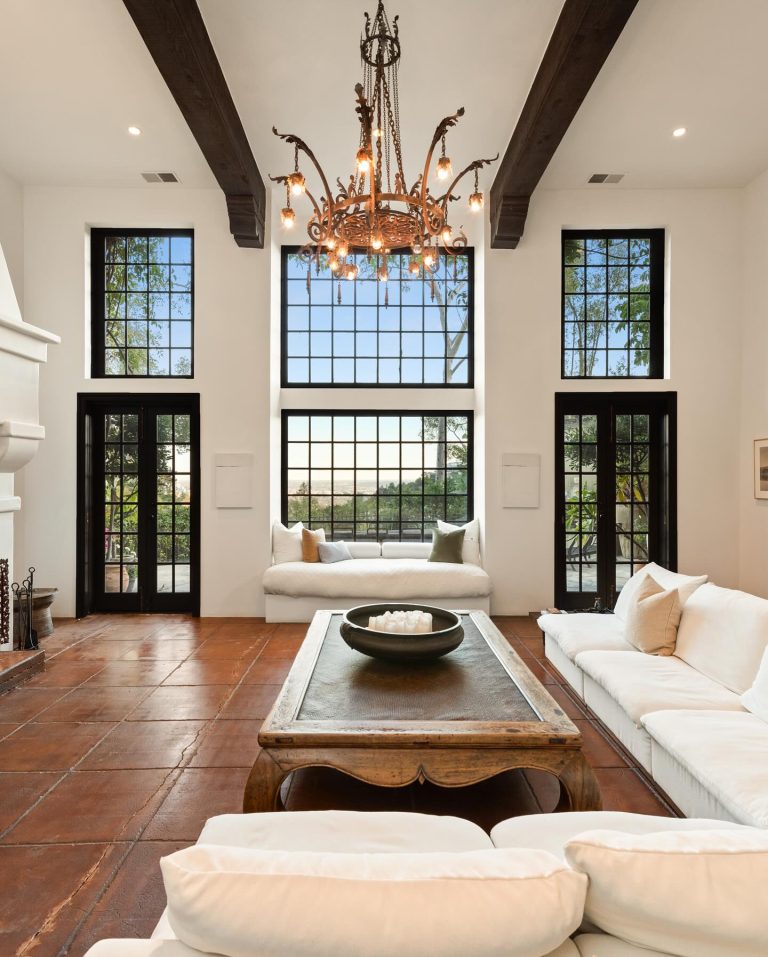 19 Modern Spanish Interior Design Ideas - Inspired Homey