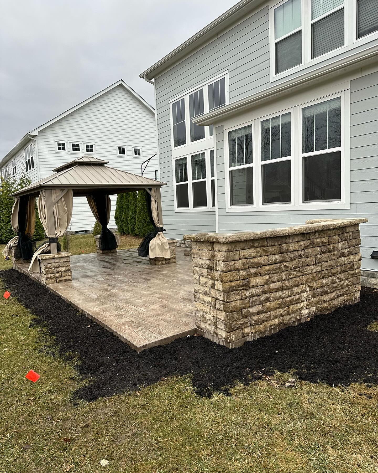 19 Stamped Concrete Patio Ideas to Transform Your Outdoor Space ...